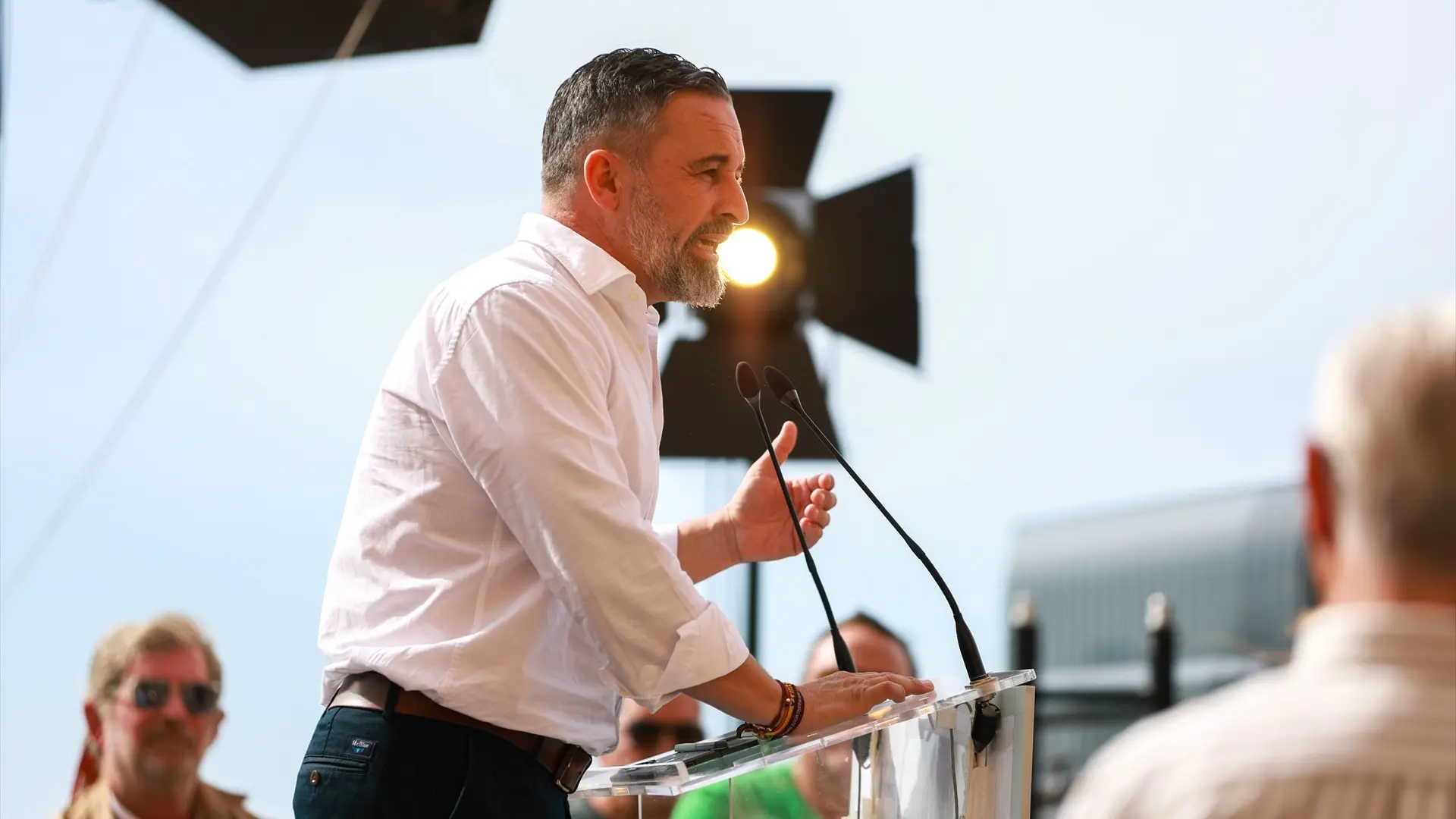 Abascal afirma que la identidad catalana está «amenazada por el islamismo» y llama a defenderla Abascal afirma que la identidad catalana está «amenazada por el islamismo» y llama a defenderla