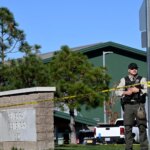 El autor del tiroteo con cuatro muertos en una escuela de Oregón usó una escopeta de su madre El autor del tiroteo con cuatro muertos en una escuela de Oregón usó una escopeta de su madre