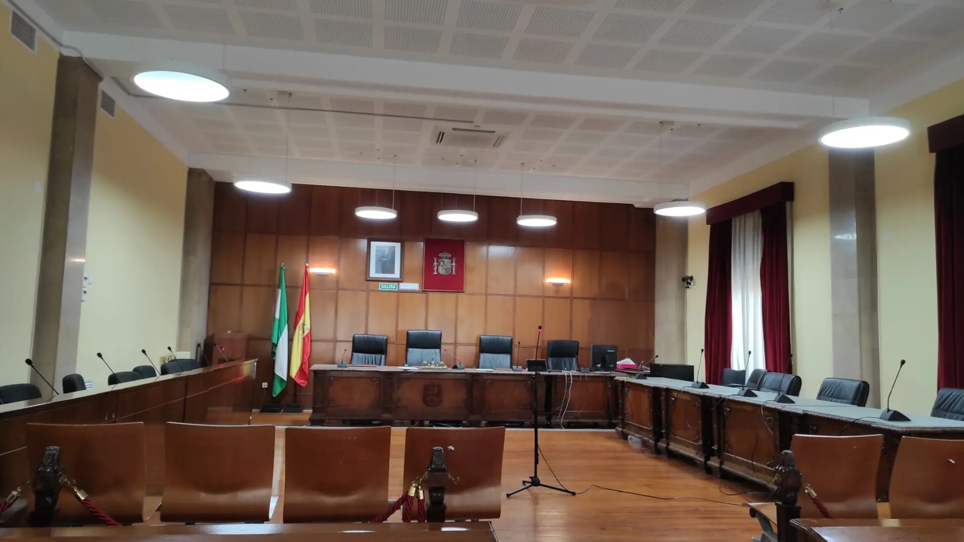 La Audiencia de Jaén juzga desde este jueves a una red acusada de simular accidentes de tráfico y estafar 343.000 euros a aseguradoras La Audiencia de Jaén juzga desde este jueves a una red acusada de simular accidentes de tráfico y estafar 343.000 euros a aseguradoras