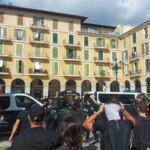 La Policía carga en Palma para separar a grupos antifascistas y de Núcleo Nacional