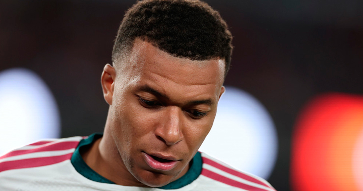 El Real Madrid pide disculpas a China por polémicas declaraciones de Mbappé sobre Mao El Real Madrid pide disculpas a China por polémicas declaraciones de Mbappé sobre Mao