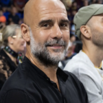 Ovación de gala a Pep Guardiola en su regreso al Palau Blaugrana para disfrutar del Barça Ovación de gala a Pep Guardiola en su regreso al Palau Blaugrana para disfrutar del Barça