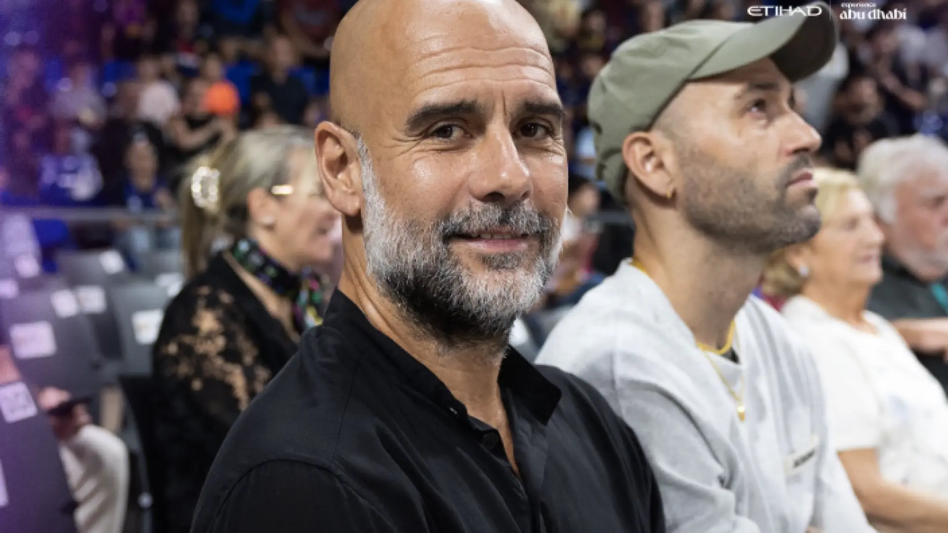 Ovación de gala a Pep Guardiola en su regreso al Palau Blaugrana para disfrutar del Barça Ovación de gala a Pep Guardiola en su regreso al Palau Blaugrana para disfrutar del Barça