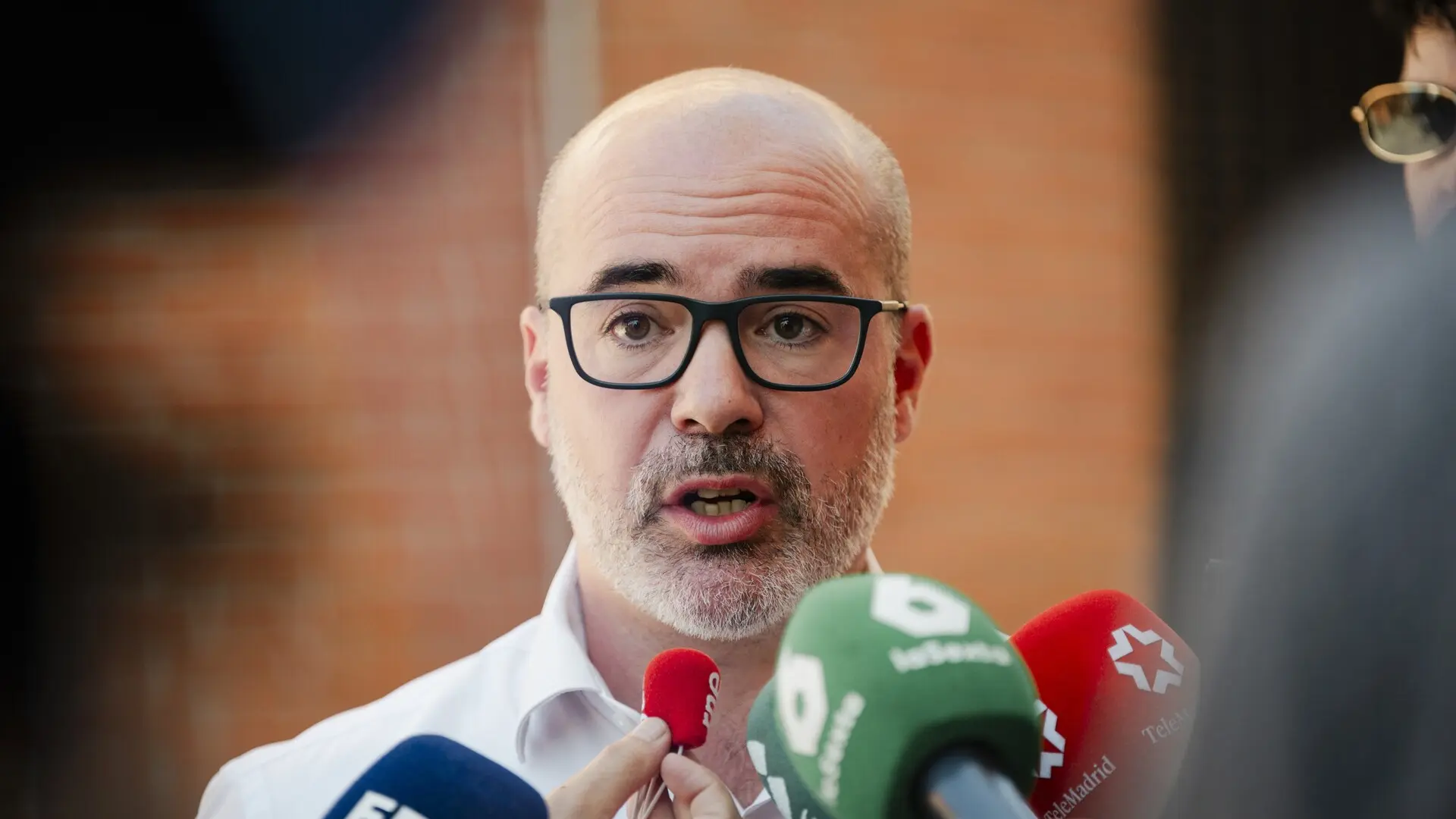 Puente cree que la dimisión del Delegado del Gobierno en Madrid no es solo por las listas: "No le beneficia a él y a la organización" Puente cree que la dimisión del Delegado del Gobierno en Madrid no es solo por las listas: "No le beneficia a él y a la organización"
