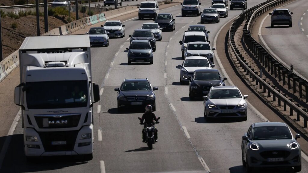Retenciones en las principales entradas a Madrid en la vuelta del puente del 12-O Retenciones en las principales entradas a Madrid en la vuelta del puente del 12-O